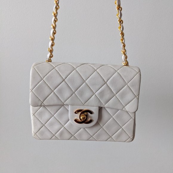 Chanel classic mini flap bag white and gold - Picture 3 of 12